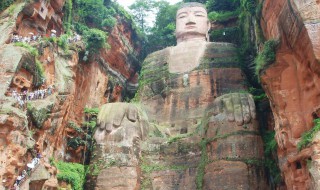 乐山大佛为什么不能被洗脚 大佛洗脚乐山不保
