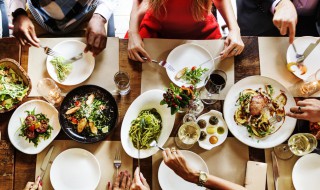 新文明餐桌倡议书（文明餐桌倡议书800字）