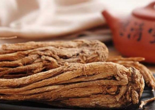 当归的功效与作用及食用方法（陈皮当归的功效与作用及食用方法）