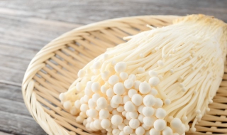 金针菇怎么做好吃（金针菇怎么做好吃法大全视频）