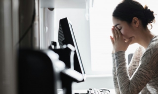 后脑勺疼是怎么回事 后脑勺疼是怎么回事一阵一阵的