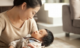 孩子呕吐发烧是怎么回事（孩子呕吐发烧是怎么回事吃什么药）