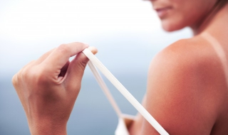 晒伤怎么办（脸部皮肤被晒伤怎么办）