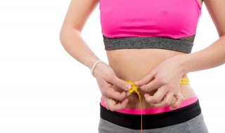 怎样瘦背部和肩膀（怎样瘦背部和肩膀动作）