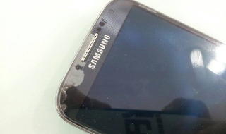 如何换手机外屏（自己如何换手机外屏）