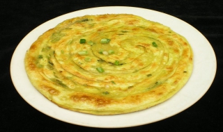 葱油饼怎么做（葱油饼怎么做才一层一层的）