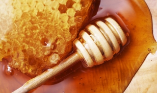 蜂蜜怎么储存 带蜂巢的蜂蜜怎么储存