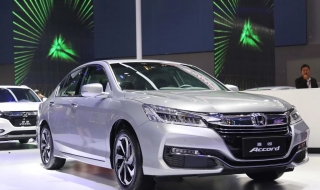 本田雅阁车辆档位如何挂挡 本田雅阁车辆档位如何挂挡视频