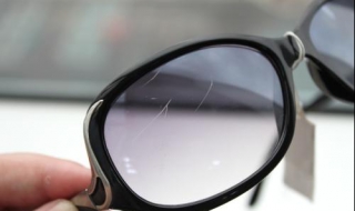 眼镜片有划痕怎么办