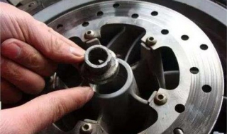 汽车轴承保养方法（汽车轴承保养方法视频）