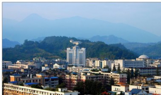 雅安旅游景点及特产介绍（雅安旅游景点及特产介绍图片）