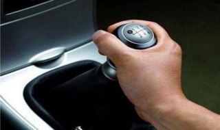 手动挡汽车难开（手动挡汽车难开怎么办）