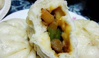 茄子的做法：茄子馅包子（茄子馅儿的包子做法）