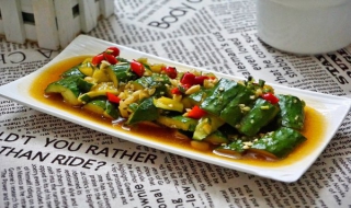 拍黄瓜的做法（刀拍凉拌黄瓜正确做法）