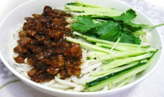 好吃的的素椒杂酱面的做法 杂酱面的菜怎么做