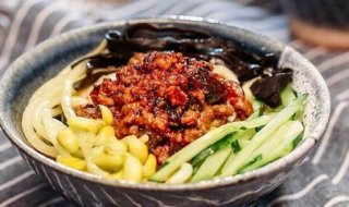 杂酱面的做法 炸酱面的做法 家常