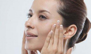 去老年斑的方法 云南白药去老年斑的方法