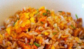酱油炒饭的做法（酱油炒饭的做法及配料）