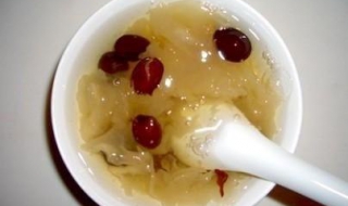 红枣银耳汤的做法（桂圆红枣银耳汤的做法）