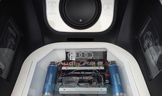 大众桑塔纳改装意大利赫兹音响（大众桑塔纳音响改装多少钱）