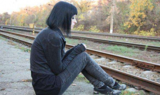 抑郁症的前兆表现（抑郁症的前兆表现有哪些）