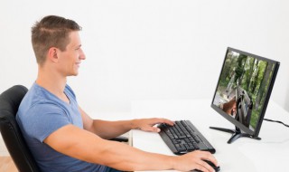 电脑屏幕怎么调亮 Win10电脑屏幕怎么调亮