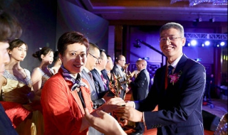 怎样选择基金管理公司（怎样选择基金管理公司的产品）