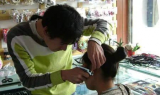 耳洞发炎怎么办（耳洞发炎怎么办流脓）