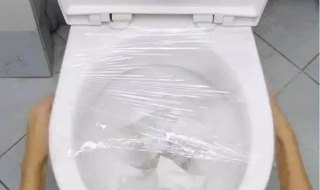 马桶被纸堵了怎么办（家里马桶堵了怎么解决）