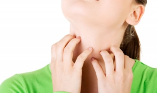 脸部过敏发红怎么办（小孩子脸部过敏发红怎么办）