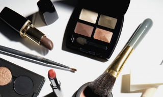 脸化妆品过敏怎么办 脸化妆品过敏咋办