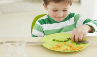 说话结巴怎么办 2岁多宝宝说话结巴怎么办