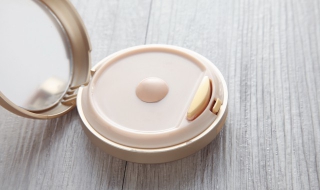 粉饼碎了怎么办（粉饼碎了怎么办还能用吗）