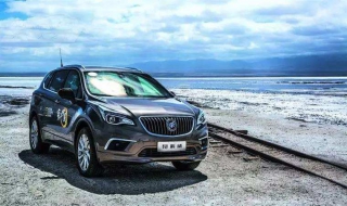 昂科威怎么拆地板（昂科威内饰板怎么拆）