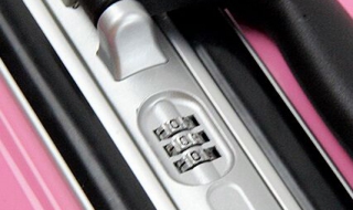 旅行箱密码忘了怎么办 旅行箱密码忘了怎么办图解三位数