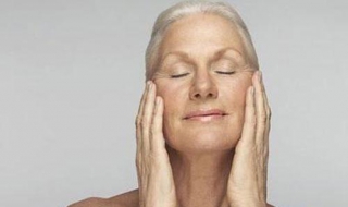 四十岁长老年斑怎么办 四十岁长老年斑怎么办图片