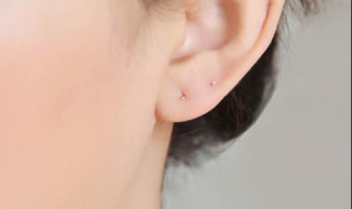 打耳洞肿了怎么办 耳朵打耳洞肿了怎么办