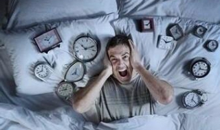 晚上睡不着该怎么办（晚上睡不着,咋办）