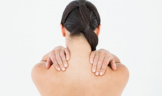 肩膀酸痛怎么办（早上起来肩膀酸痛怎么办）