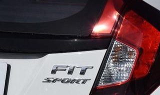 飞度大灯灯罩（飞度大灯灯罩怎么拆解图）