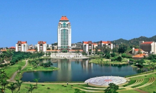 厦门大学有哪些好玩的 厦门大学好玩吗 有什么景点???