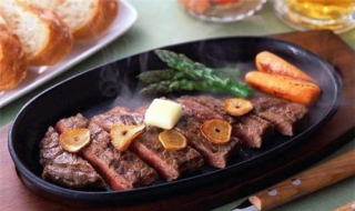 铁板烧的做法（牛肉铁板烧的做法）