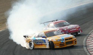 漂移技巧（王牌竞速漂移技巧）