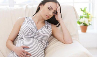 孕妇感冒发烧怎么办（孕妇感冒发烧怎么办简单的退烧方法）