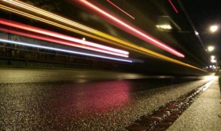 拍照技巧在夜间运用（拍照技巧在夜间运用灯光）