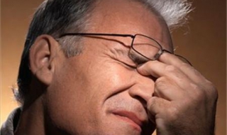 眼干眼涩怎么办 早上眼干眼涩怎么办