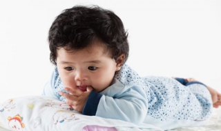 婴儿干咳嗽怎么办（婴儿干咳嗽怎么办吃什么药）