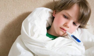 小孩发热怎么办（小孩发热怎么办法退热快）