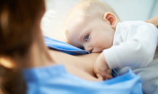 哺乳期发烧怎么办（坐月子哺乳期发烧怎么办）