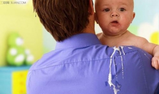 婴儿总是吐奶怎么办（婴儿总是吐奶怎么办小妙招）